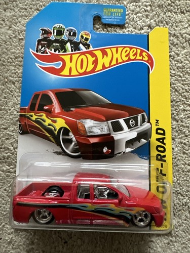 Hot wheels rosso - nissan, titan